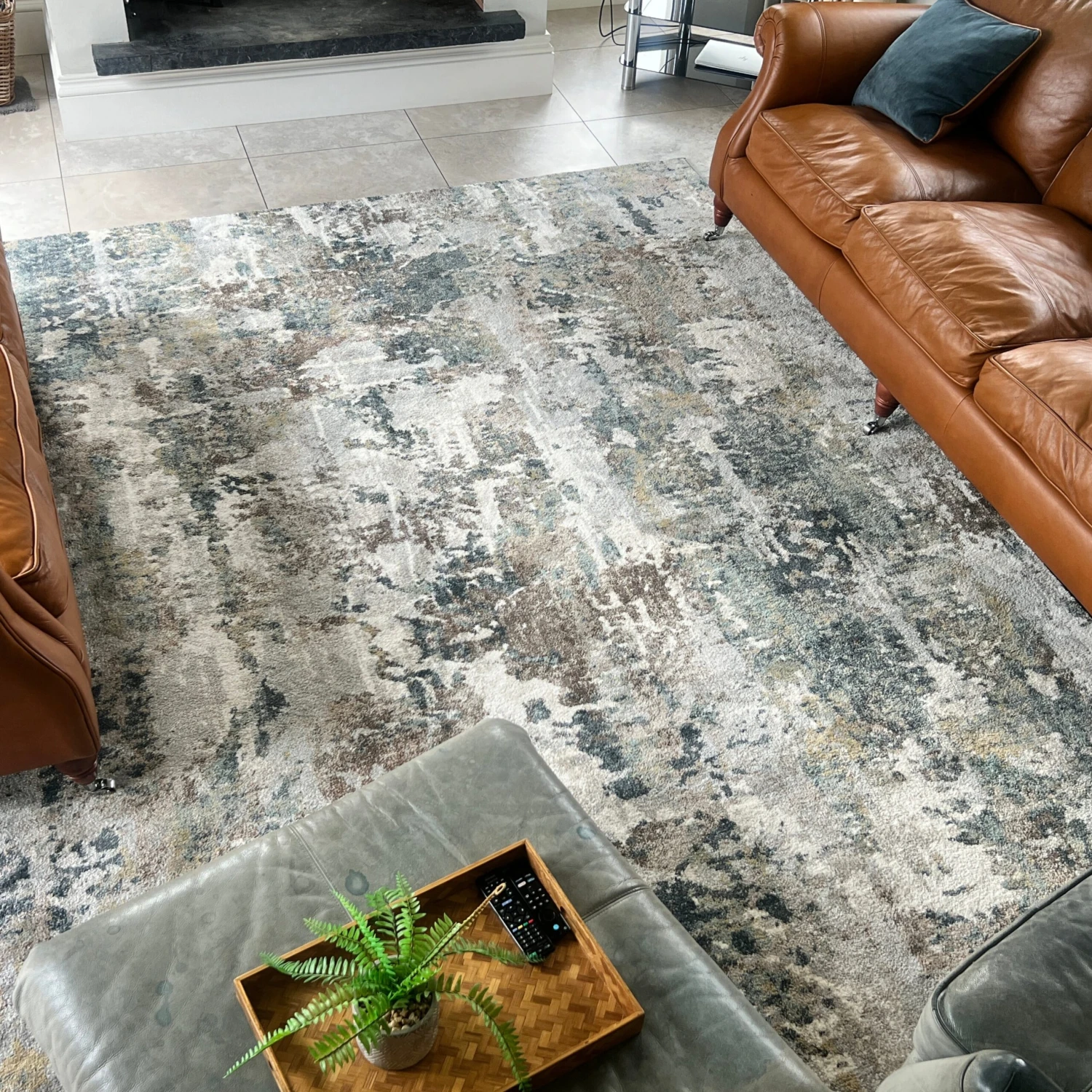 Soft Modern Blue Grey Painted Canvas Effect Rugs - Artist 11 Soft Modern Blue Grey Painted Canvas Effect Rugs - Artist - Image 9