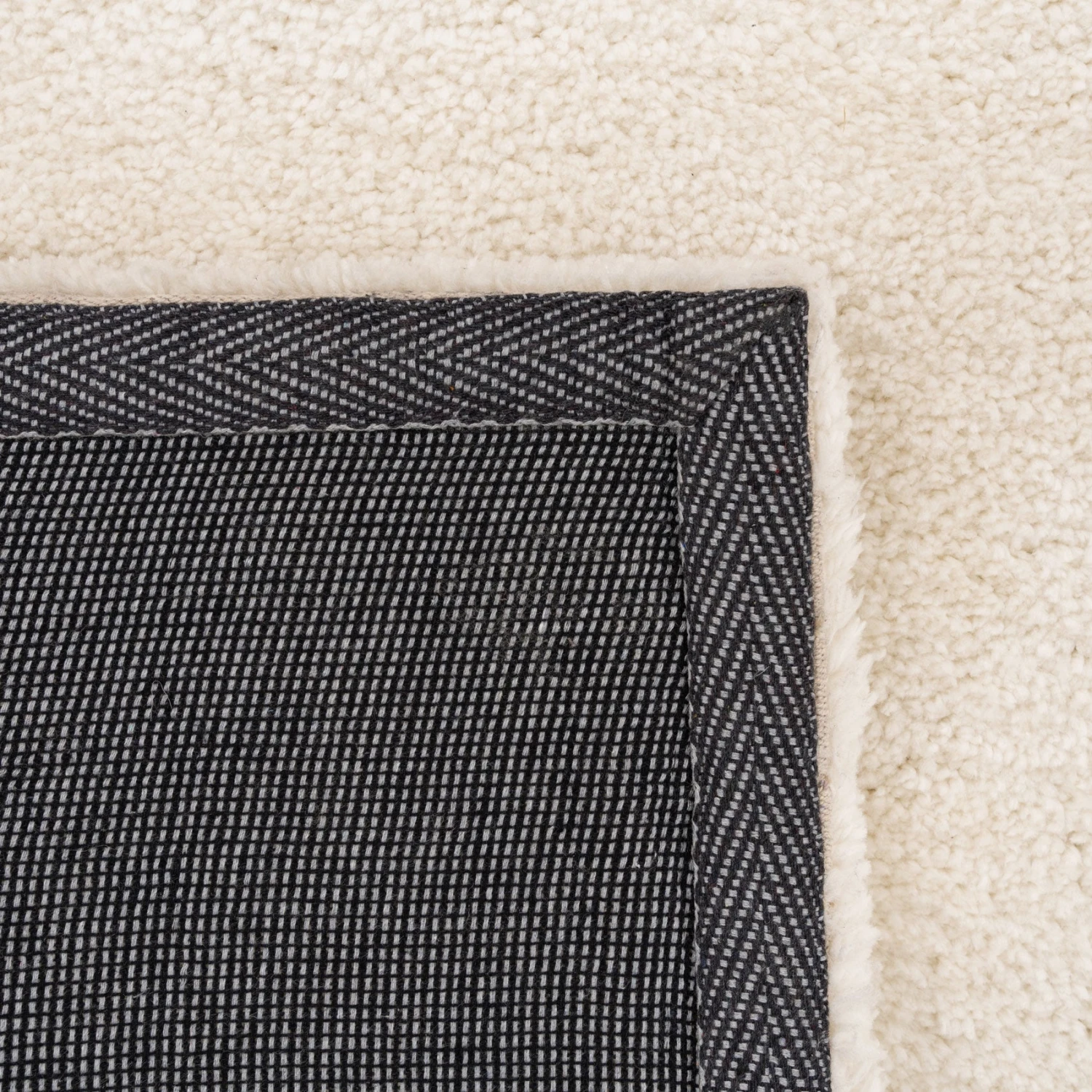 Premium Cream Shaggy Rug - Lace 18 Premium Cream Shaggy Rug - Lace - Image 16