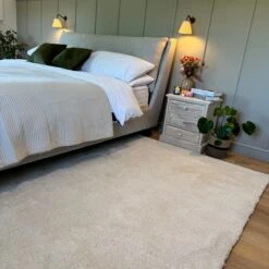 Premium Cream Shaggy Rug - Lace 23 Premium Cream Shaggy Rug - Lace -Kukoon Rugs Store Amore Lace Cream Bedroom Shaggy Rug