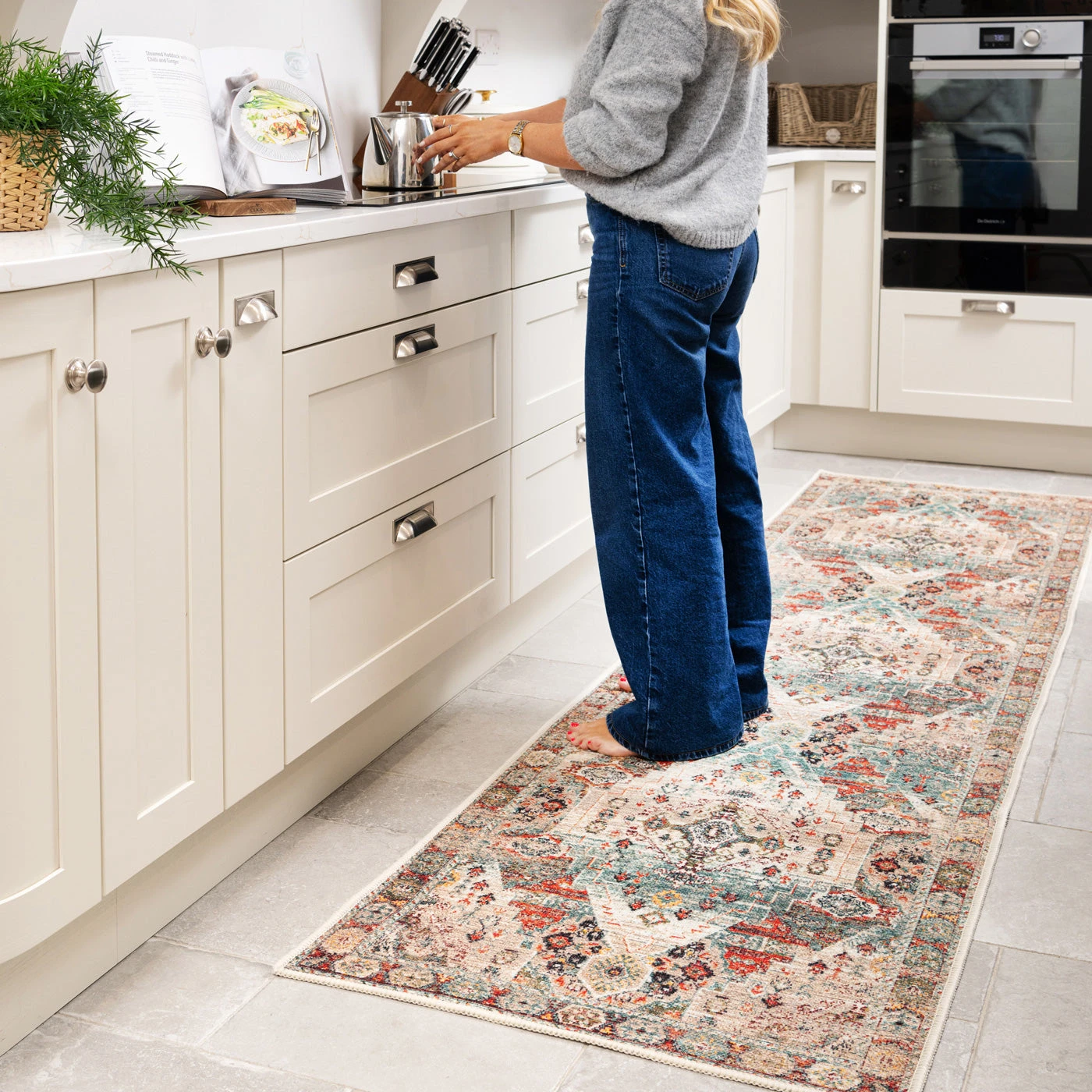 Traditional Medallion Washable Rug - Hue 13 Traditional Medallion Washable Rug - Hue - Image 11