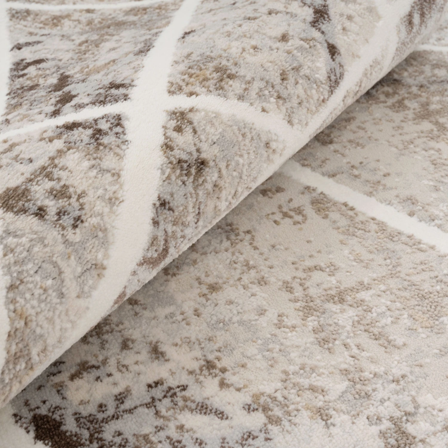 Soft Beige Geometric Rug - Valo 5 Soft Beige Geometric Rug - Valo - Image 3