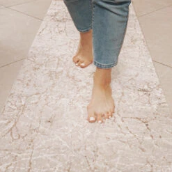 Marble Effect Lustre Rug - Ori -Kukoon Rugs Store Kesia Ori Room web Runner