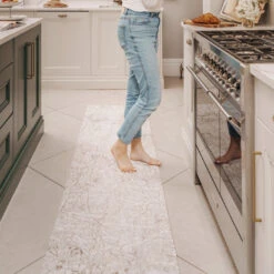 Marble Effect Lustre Rug - Ori -Kukoon Rugs Store Kesia Ori Room web 2 Runner