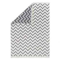 Reversible Cotton Cream Chevron Rug