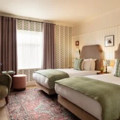 Flatwoven Washable Red Distressed Traditional Rug - Savanna 23 Flatwoven Washable Red Distressed Traditional Rug - Savanna -Kukoon Rugs Store Renuu Savanna Red Vintage Room Web Bedroom ashe hotel Rug 3