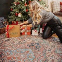 Flatwoven Washable Red Distressed Traditional Rug - Savanna 28 Flatwoven Washable Red Distressed Traditional Rug - Savanna -Kukoon Rugs Store Renuu Savanna Room web 4 Web Banner