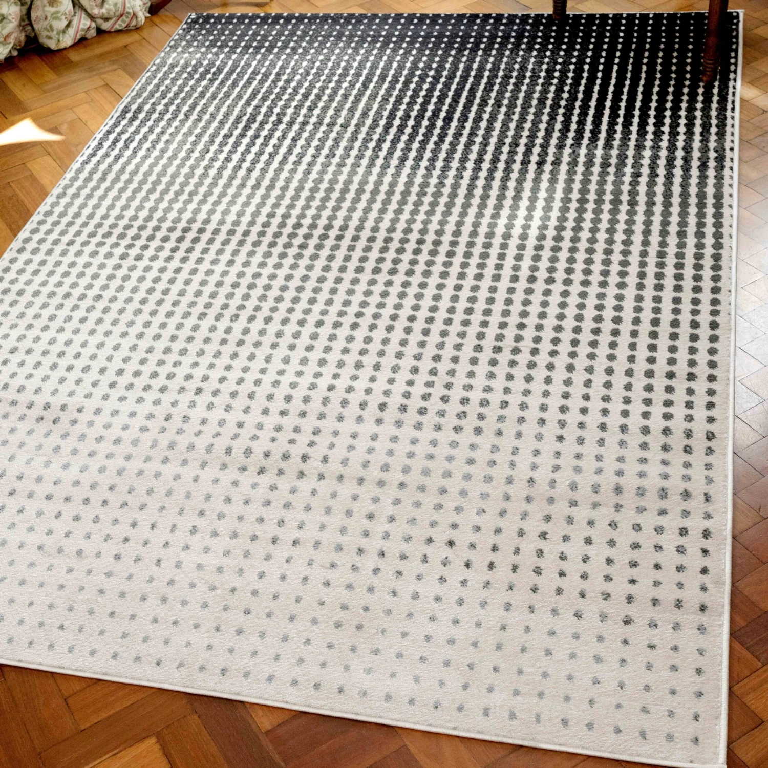 Modern Grey Spotted Ombre Effect Living Room Rug - Dottie 6 Modern Grey Spotted Ombre Effect Living Room Rug - Dottie - Image 4