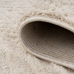 Warm White Chevron Rug - Sula -Kukoon Rugs Store ashbee sula white 06931