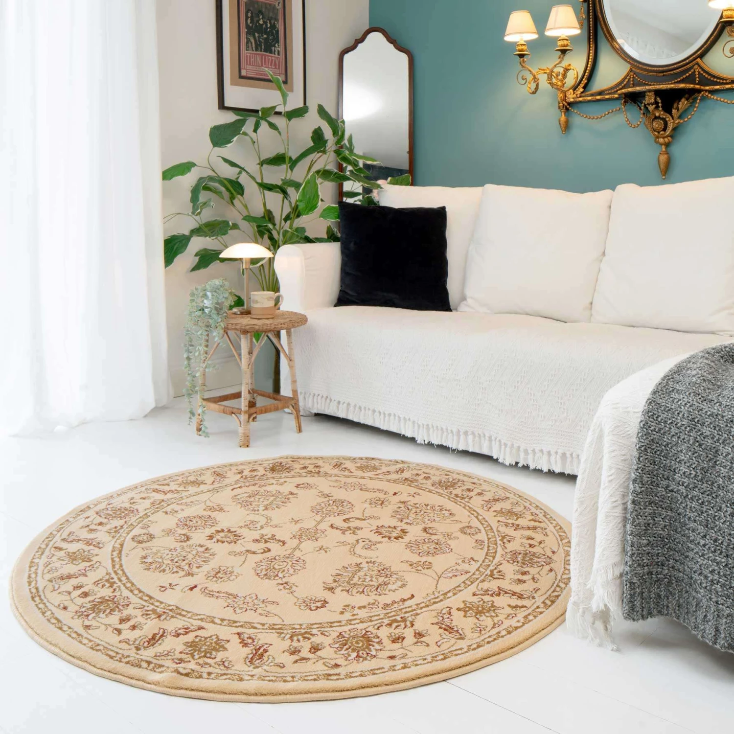 Traditional Cream Motif Round Rug 5 Traditional Cream Motif Round Rug - Image 3