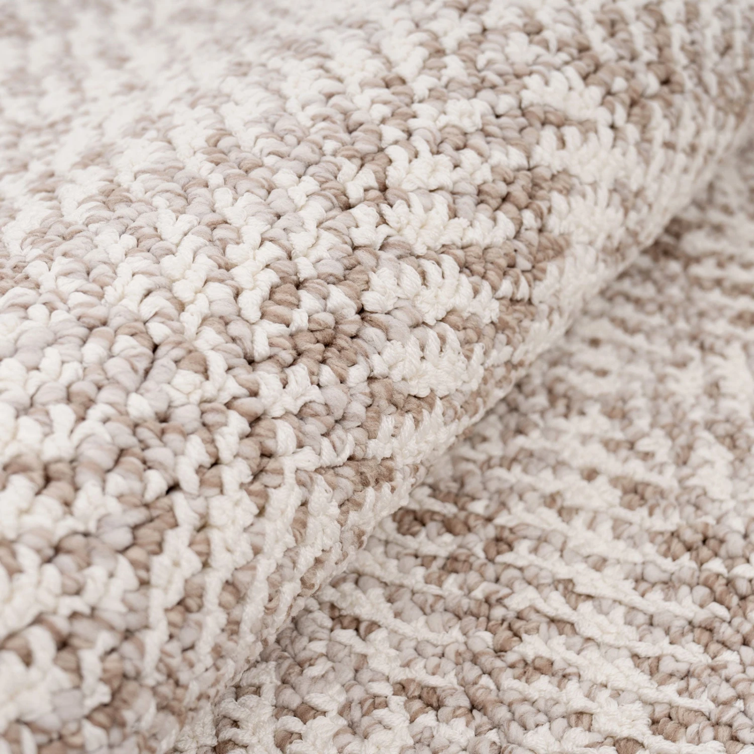 Boho Geometric Diamond Rug - Everly 9 Boho Geometric Diamond Rug - Everly - Image 7