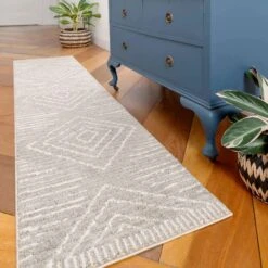 Cosy Soft Diamond Beige Moroccan Berber Bedroom Rug -Kukoon Rugs Store marko biege 8329 5B2 5D