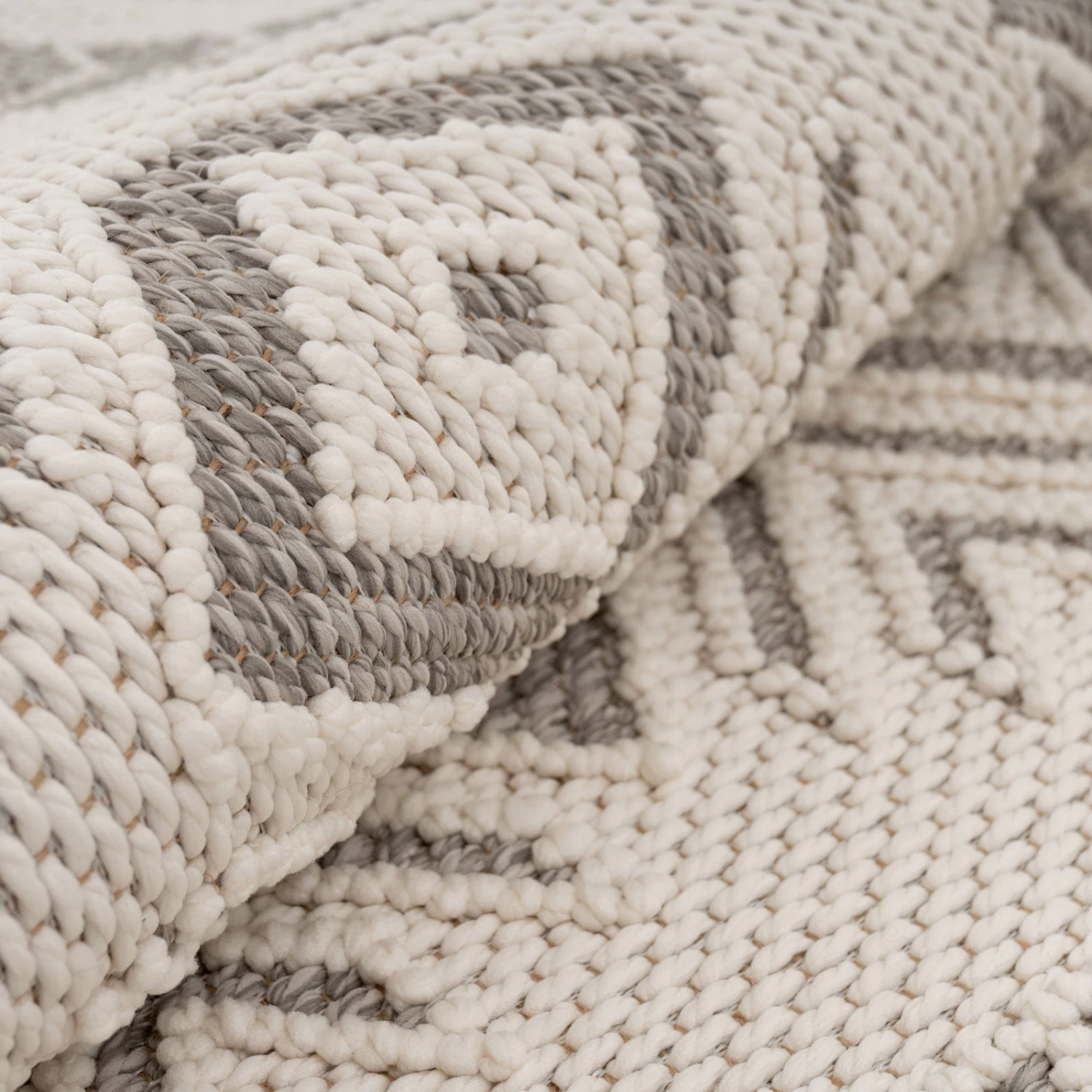 Cream Beige Motif Runner Rug - Ryne 4 Cream Beige Motif Runner Rug - Ryne - Image 2