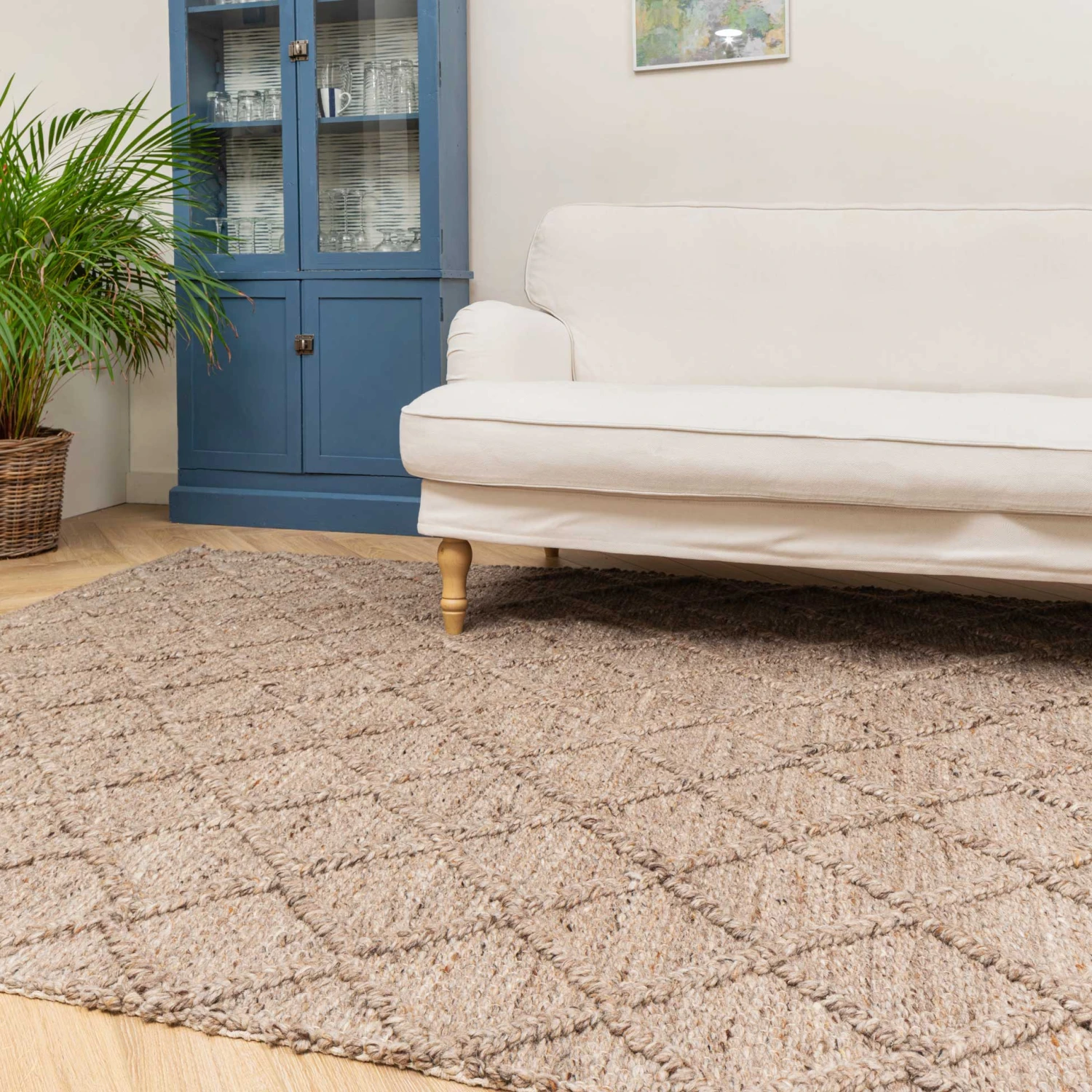 Handmade Beige Trellis Wool Area Rug - Diamond 7 Handmade Beige Trellis Wool Area Rug - Diamond - Image 5